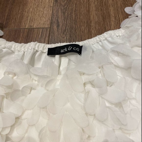 woman's white dress, fluff white dress, size s/m - Picture 4 of 6